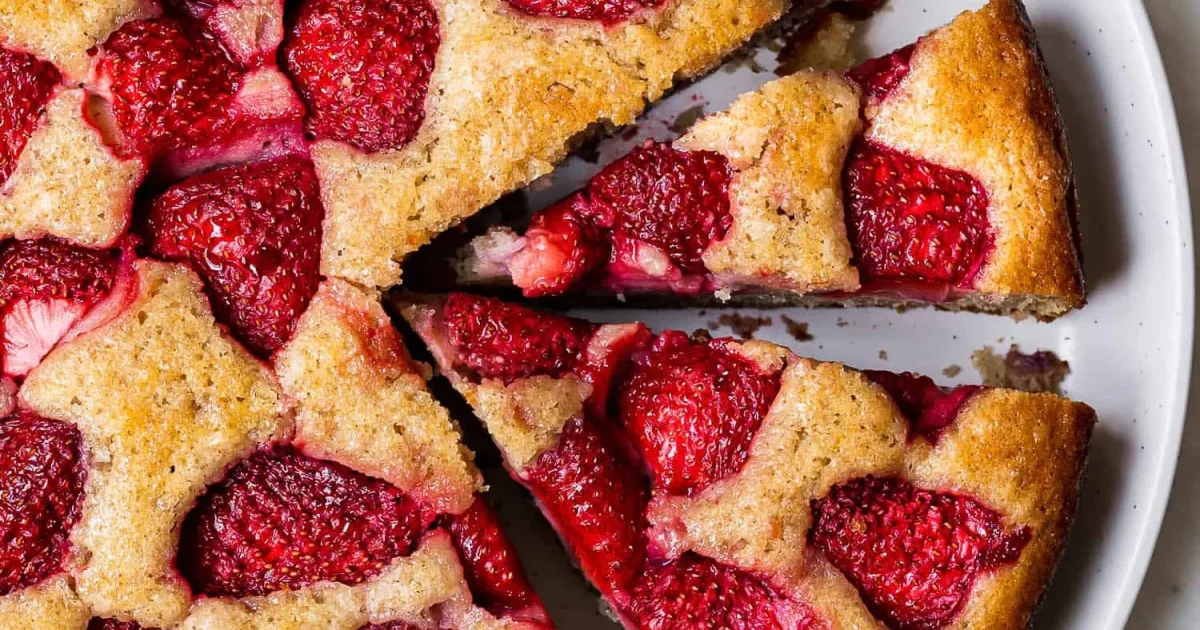 طرز تهیه کیک میوه‌ای رژیمی